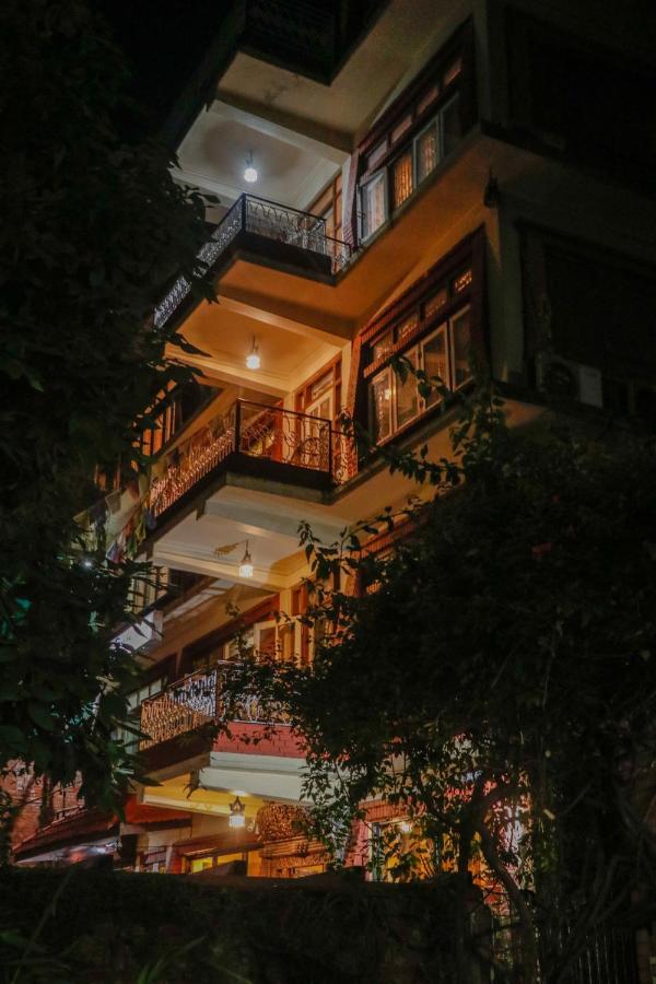 Hotel Thorongla Thamel カトマンズ エクステリア 写真